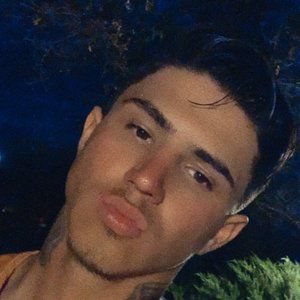 Meet your Posher, Axel